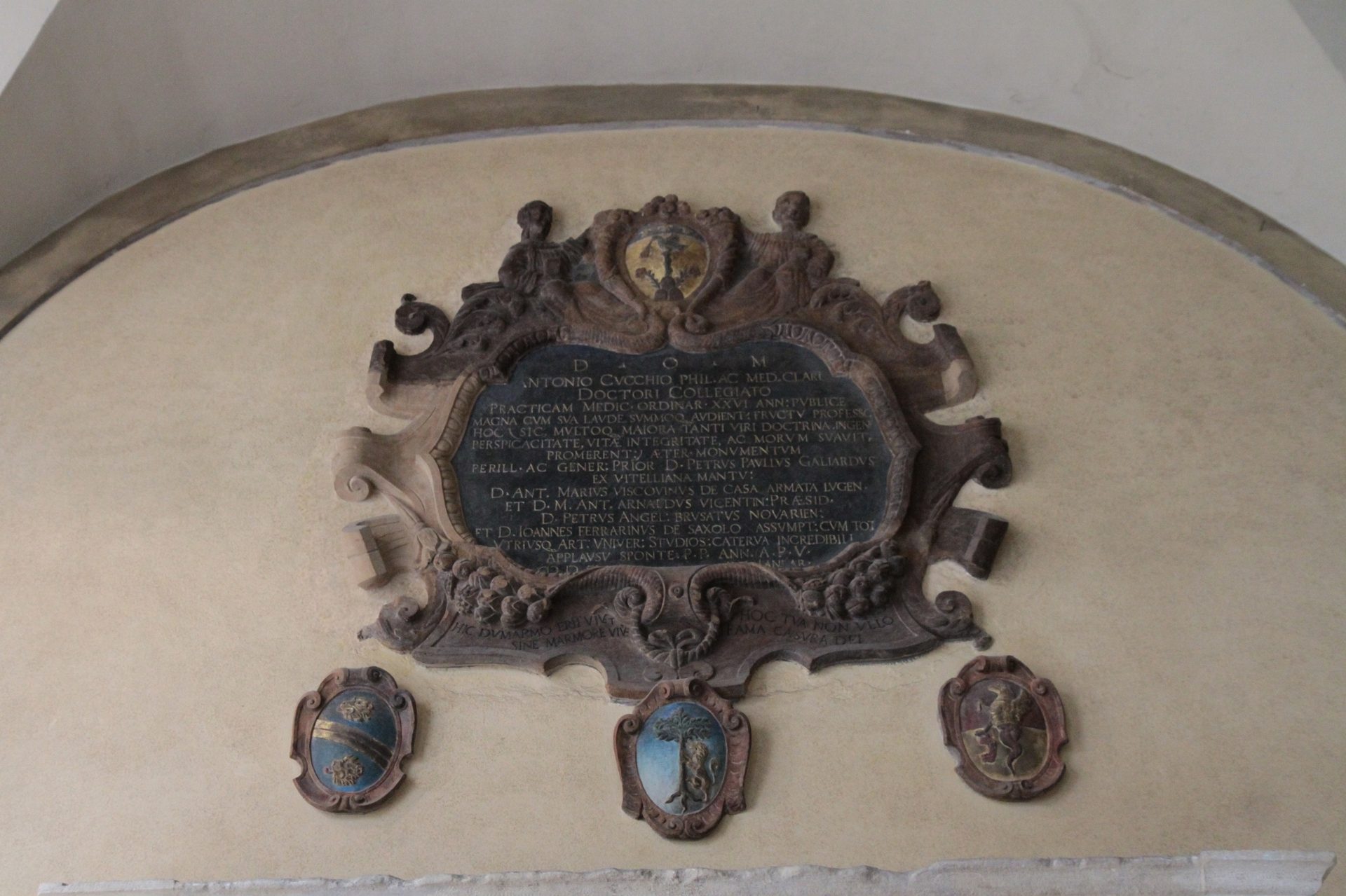 Antonio Cucchi's memorial tablet, Palazzo Archiginnasio, Bologna - 01.jpg